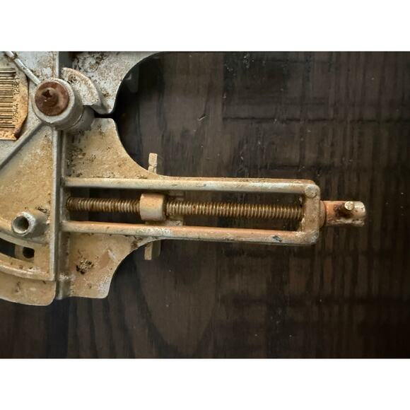 Olympia Tools 3" Corner Clamp Adjustable Angle 12-821 - works great - Picture 7 of 8